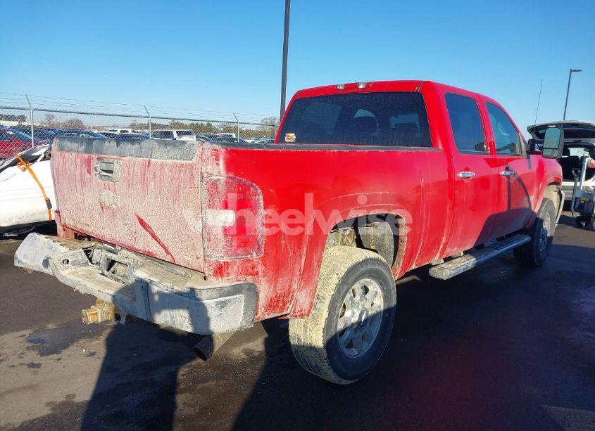 Photo 4 of 2011 Chevrolet Silverado 2500HD LT (VIN 1GC1KXCG2BF223799)