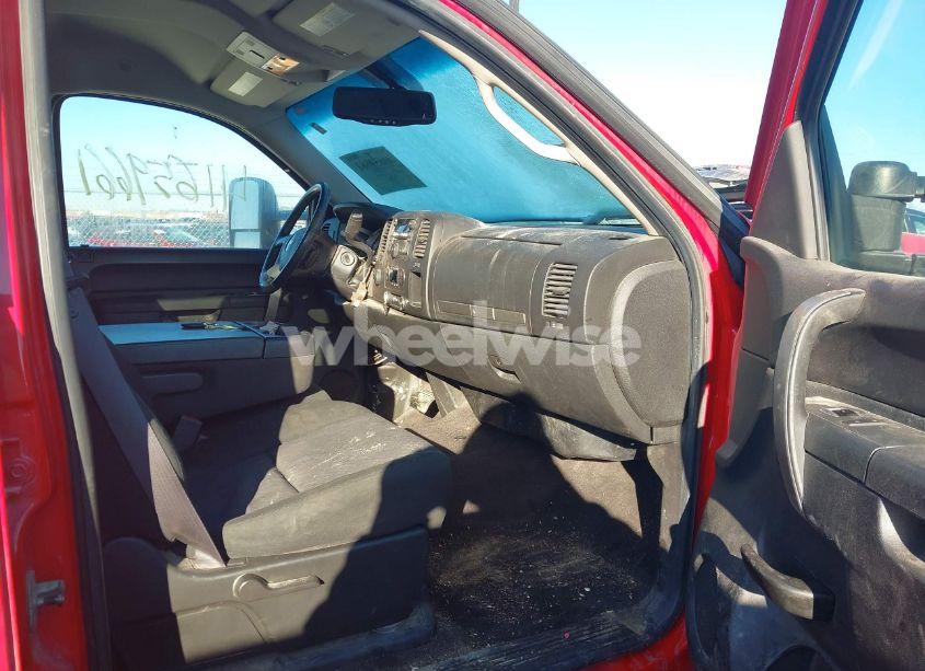 Photo 5 of 2011 Chevrolet Silverado 2500HD LT (VIN 1GC1KXCG2BF223799)