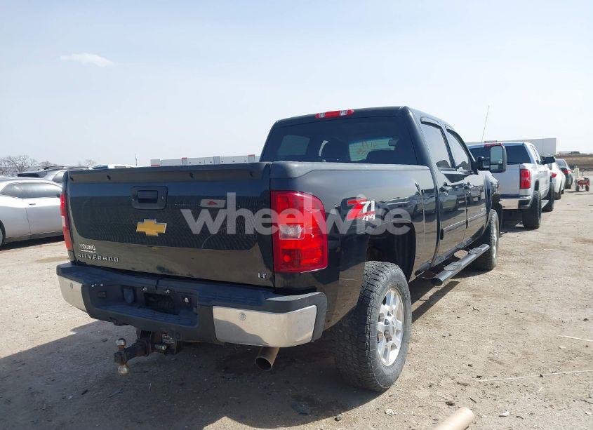 Photo 4 of 2012 Chevrolet Silverado 2500HD LT (VIN 1GC1KXCG2CF156820)