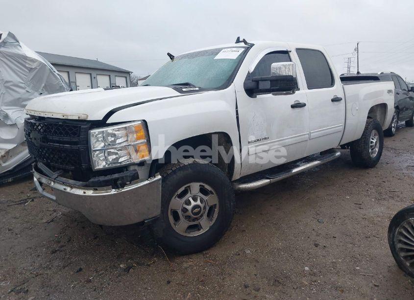 Photo 2 of 2012 Chevrolet Silverado 2500HD LT (VIN 1GC1KXCG2CF242211)