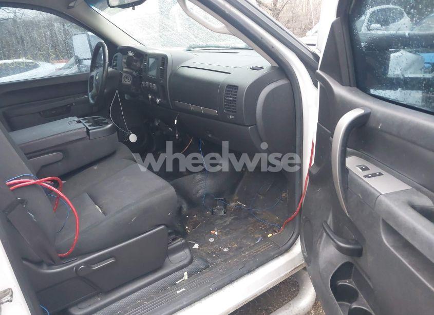 Photo 5 of 2012 Chevrolet Silverado 2500HD LT (VIN 1GC1KXCG2CF242211)