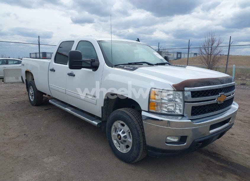 2014 Chevrolet Silverado 2500HD LT (VIN 1GC1KXCG2EF182823) main photo