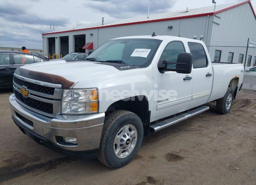 Photo 2 of 2014 Chevrolet Silverado 2500HD LT (VIN 1GC1KXCG2EF182823)