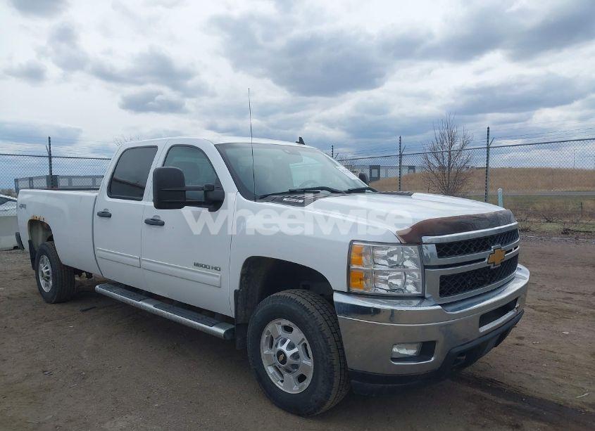 Photo 6 of 2014 Chevrolet Silverado 2500HD LT (VIN 1GC1KXCG2EF182823)