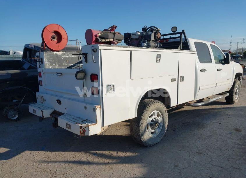 Photo 4 of 2011 Chevrolet Silverado 2500HD LT (VIN 1GC1KXCG4BF181894)