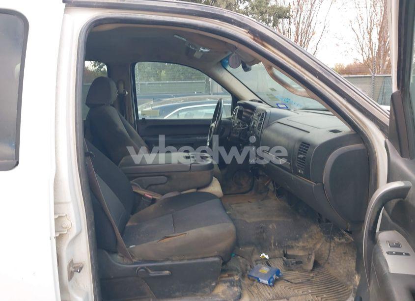 Photo 5 of 2011 Chevrolet Silverado 2500HD LT (VIN 1GC1KXCG4BF181894)