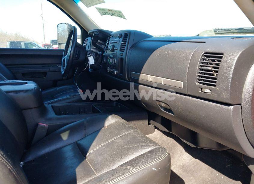 Photo 5 of 2012 Chevrolet Silverado 2500HD LT (VIN 1GC1KXCG4CF116674)