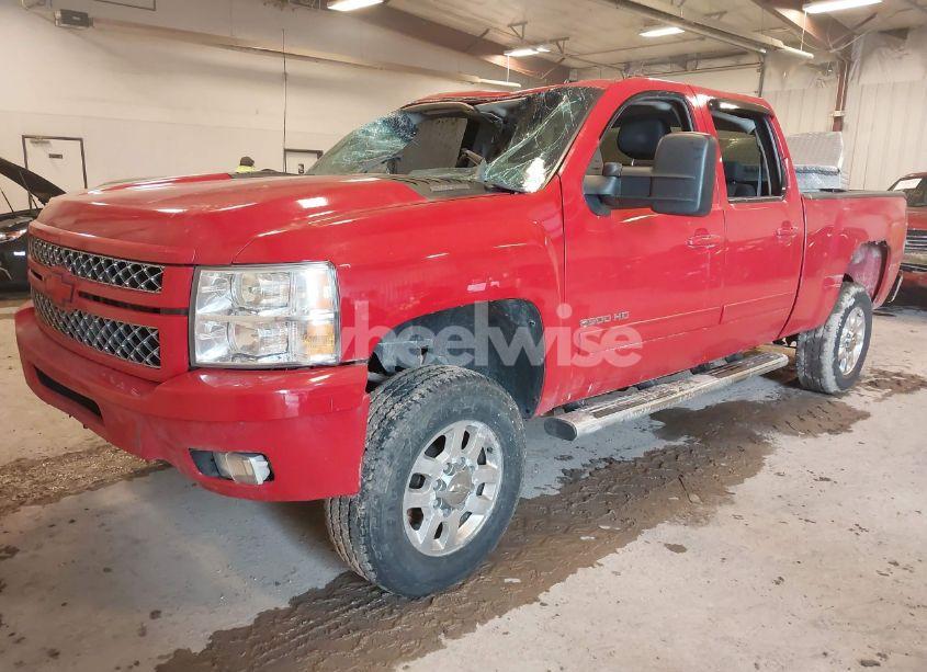 Photo 2 of 2012 Chevrolet Silverado 2500HD LT (VIN 1GC1KXCG4CF211882)