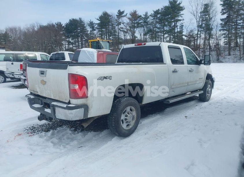 Photo 4 of 2011 Chevrolet Silverado 2500HD LT (VIN 1GC1KXCG5BF118688)