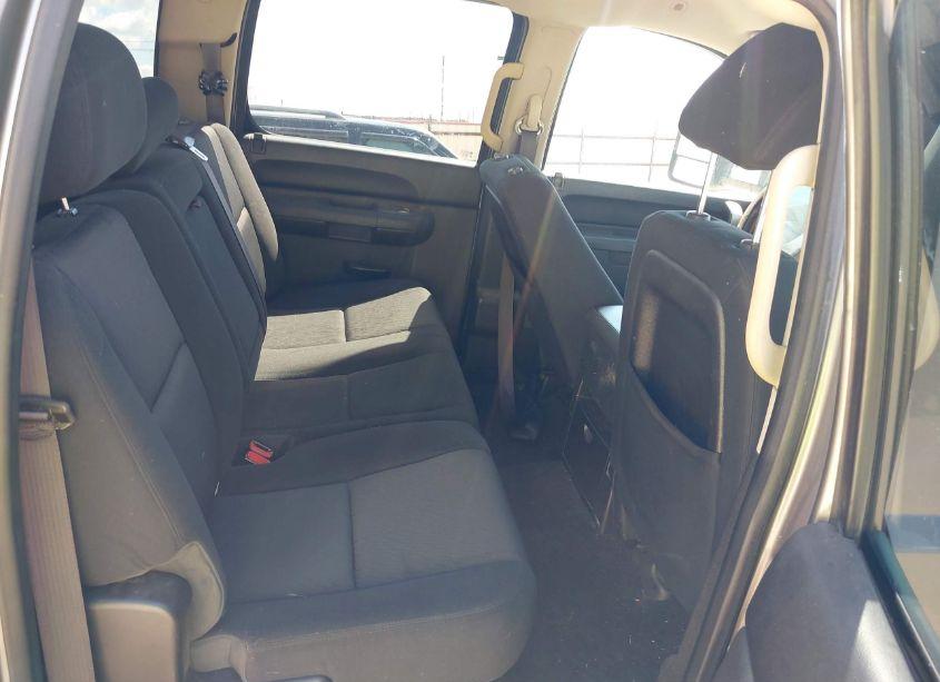 Photo 8 of 2013 Chevrolet Silverado 2500HD LT (VIN 1GC1KXCG5DF235836)