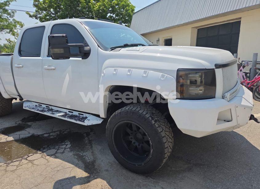 2011 Chevrolet Silverado 2500HD LT (VIN 1GC1KXCG6BF222090) main photo