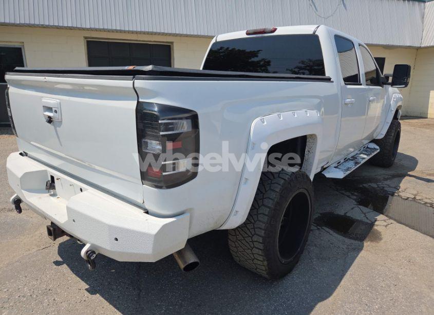 Photo 4 of 2011 Chevrolet Silverado 2500HD LT (VIN 1GC1KXCG6BF222090)