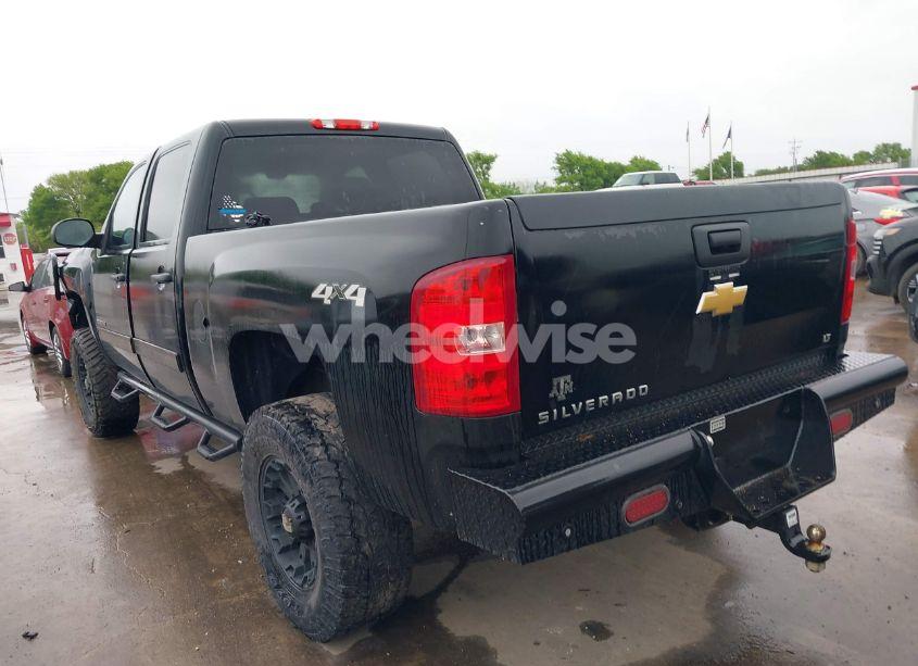 Photo 3 of 2013 Chevrolet Silverado 2500HD LT (VIN 1GC1KXCG7DF151954)