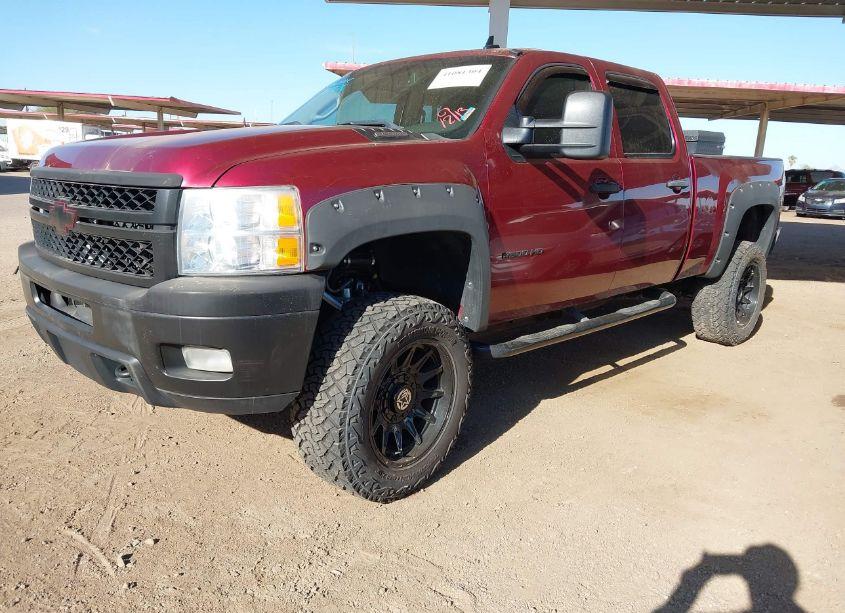 Photo 2 of 2013 Chevrolet Silverado 2500HD LT (VIN 1GC1KXCG7DF238009)
