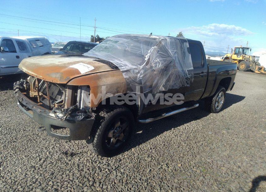 Photo 2 of 2011 Chevrolet Silverado 2500HD LT (VIN 1GC1KXCG8BF254751)