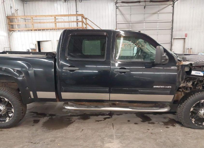 Photo 14 of 2011 Chevrolet Silverado 2500HD LT (VIN 1GC1KXCG8BF259111)