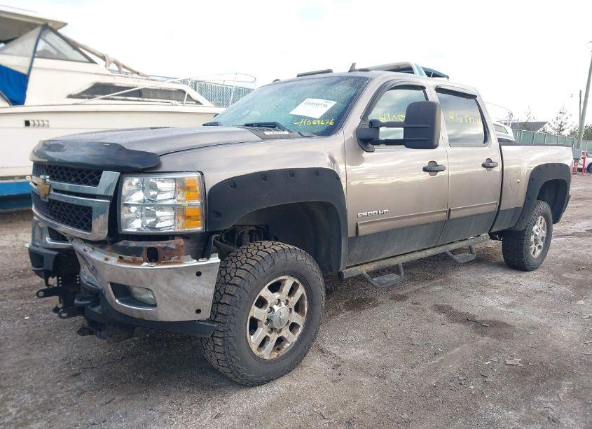 Photo 2 of 2012 Chevrolet Silverado 2500HD LT (VIN 1GC1KXCG8CF212064)