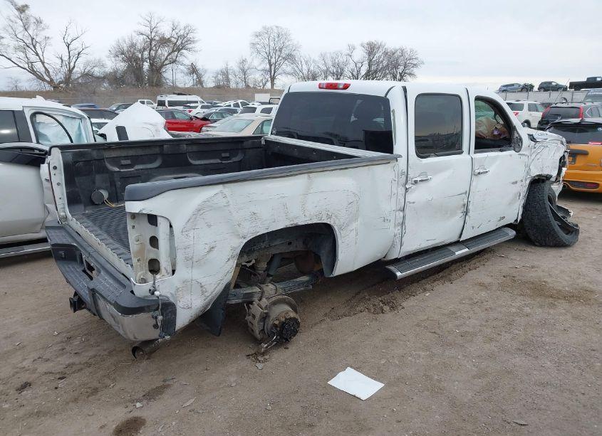 Photo 4 of 2013 Chevrolet Silverado 2500HD LT (VIN 1GC1KXCGXDF121301)