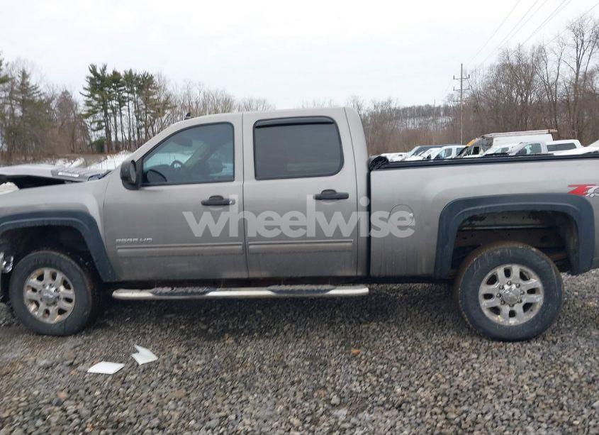 Photo 14 of 2013 Chevrolet Silverado 2500HD LT (VIN 1GC1KXCGXDF232124)