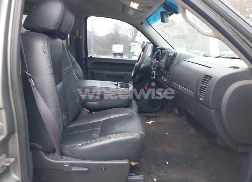 Photo 5 of 2013 Chevrolet Silverado 2500HD LT (VIN 1GC1KXCGXDF232124)