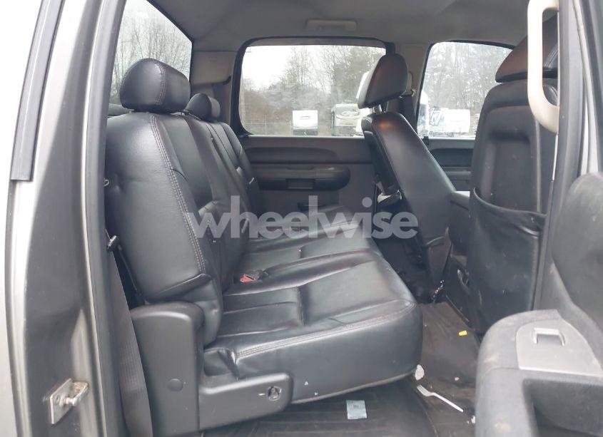Photo 8 of 2013 Chevrolet Silverado 2500HD LT (VIN 1GC1KXCGXDF232124)