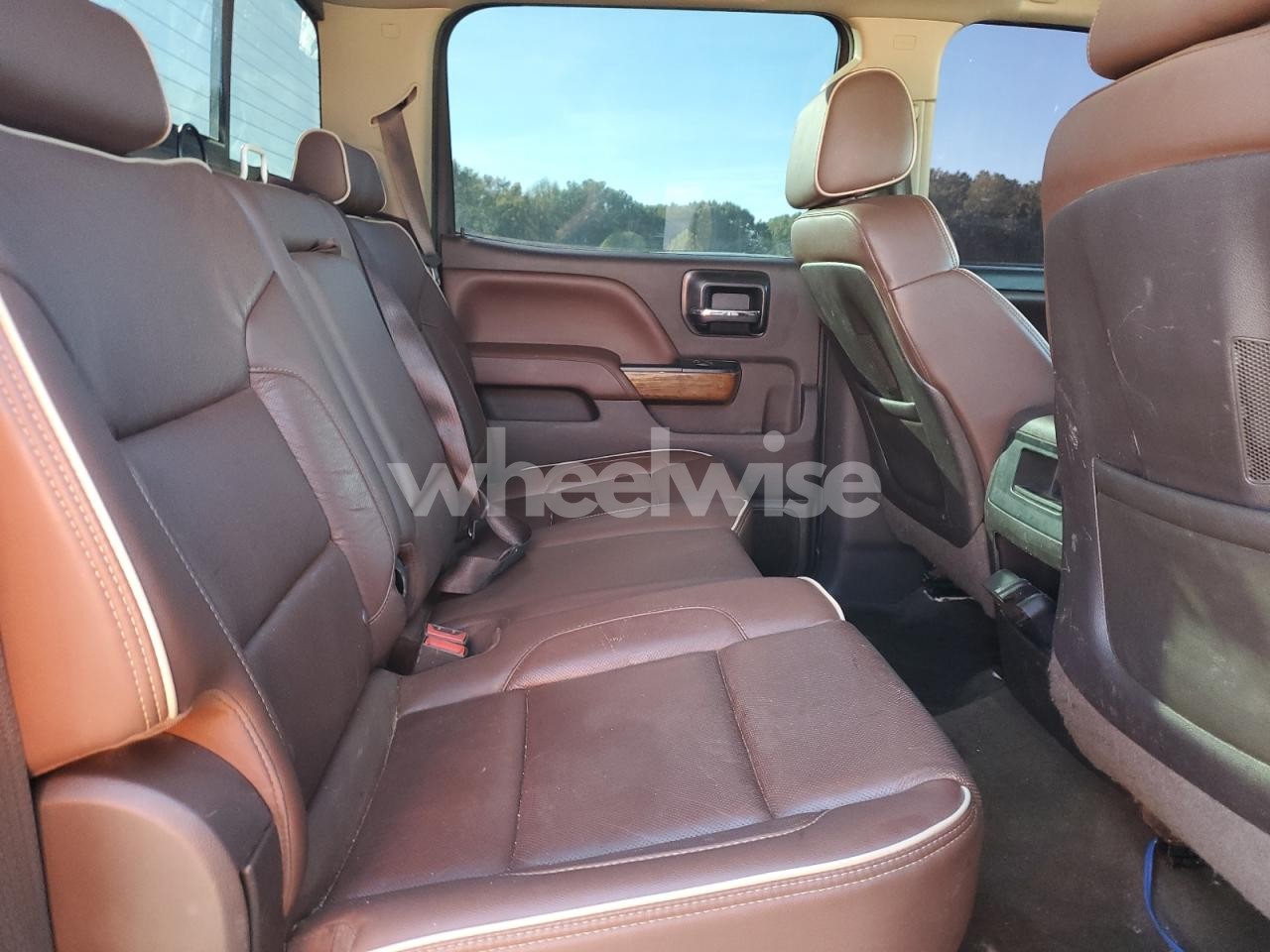 Photo 10 of 2015 CHEVROLET SILVERADO K2500 HIGH COUNTRY (VIN 1GC1KXE80FF680784)