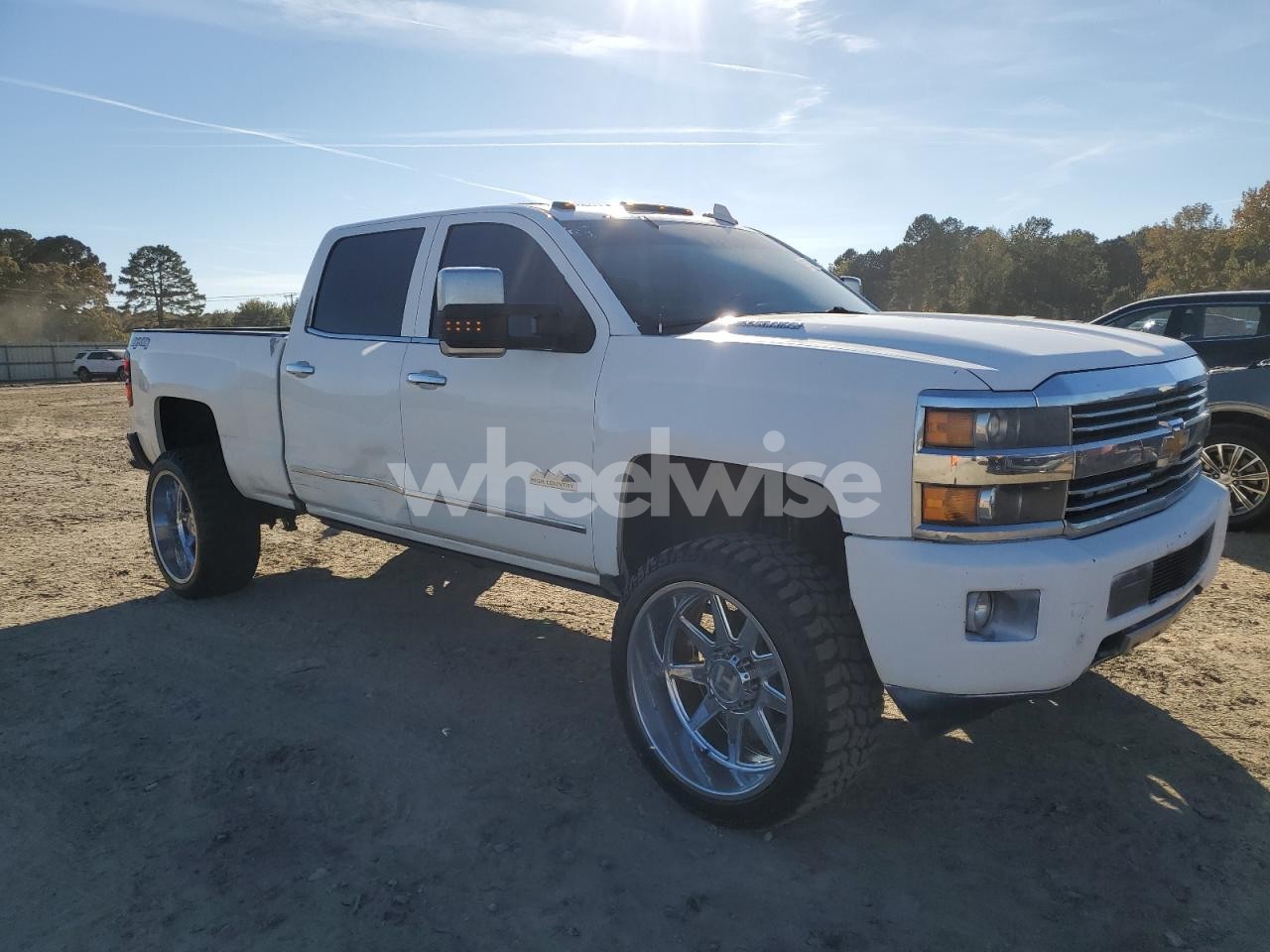 Photo 4 of 2015 CHEVROLET SILVERADO K2500 HIGH COUNTRY (VIN 1GC1KXE80FF680784)