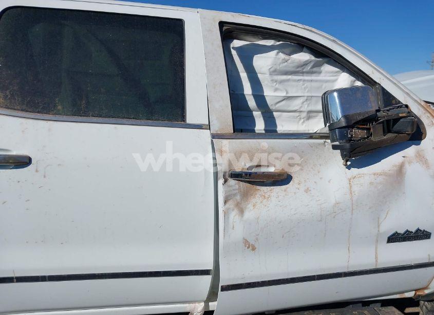 Photo 13 of 2016 Chevrolet Silverado 2500HD HIGH COUNTRY (VIN 1GC1KXE80GF184286)