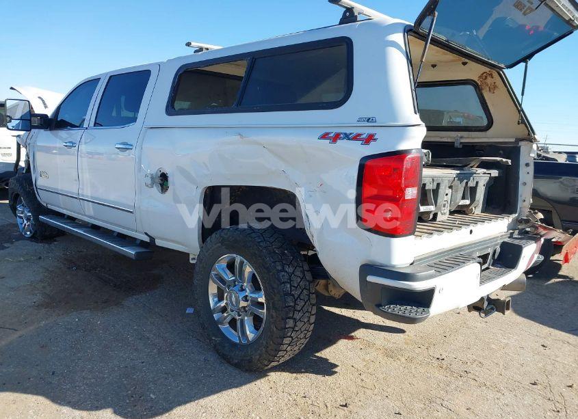 Photo 3 of 2016 Chevrolet Silverado 2500HD HIGH COUNTRY (VIN 1GC1KXE80GF184286)