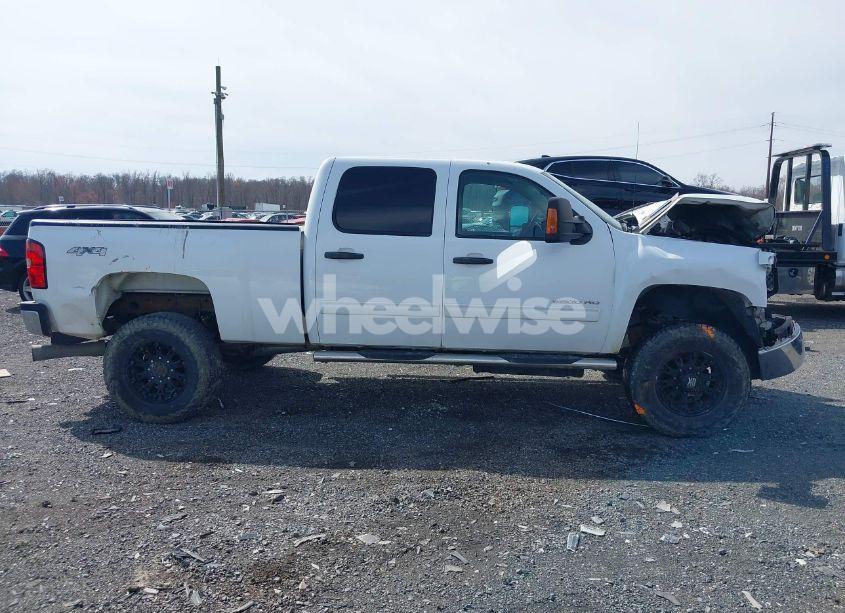 Photo 13 of 2014 Chevrolet Silverado 2500HD LT (VIN 1GC1KXE83EF156026)