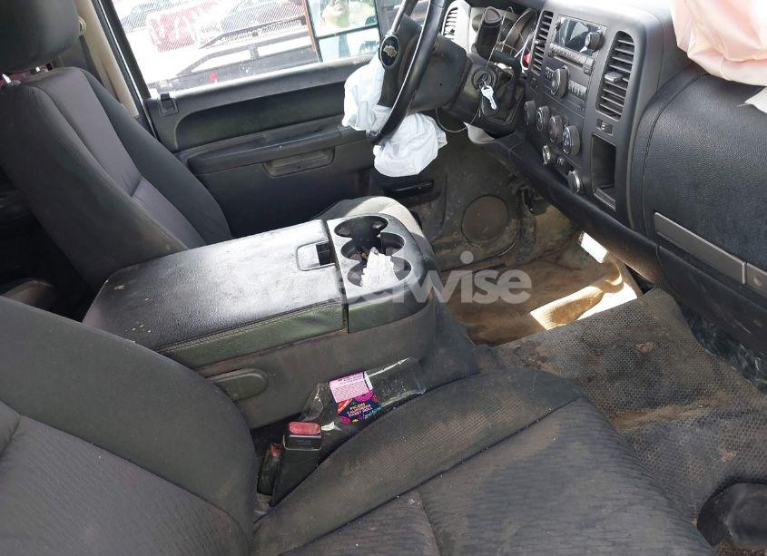 Photo 5 of 2014 Chevrolet Silverado 2500HD LT (VIN 1GC1KXE83EF156026)