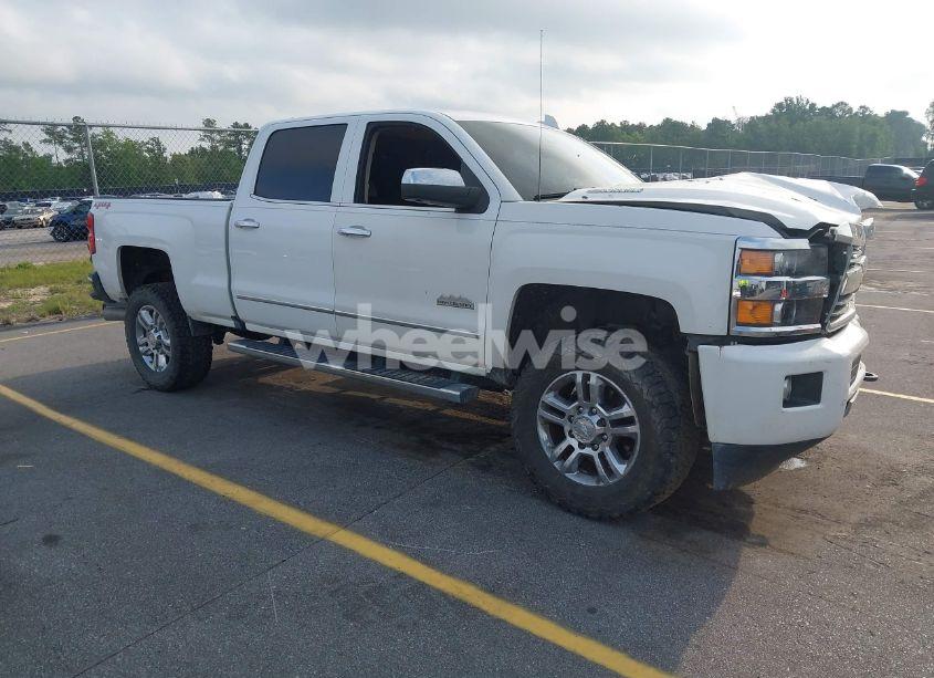2015 Chevrolet Silverado 2500HD HIGH COUNTRY (VIN 1GC1KXE83FF681914) main photo
