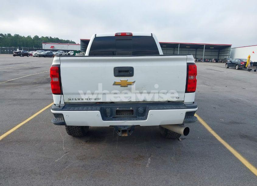Photo 16 of 2015 Chevrolet Silverado 2500HD HIGH COUNTRY (VIN 1GC1KXE83FF681914)