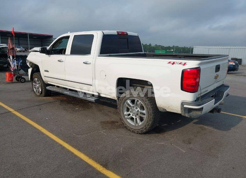 Photo 3 of 2015 Chevrolet Silverado 2500HD HIGH COUNTRY (VIN 1GC1KXE83FF681914)