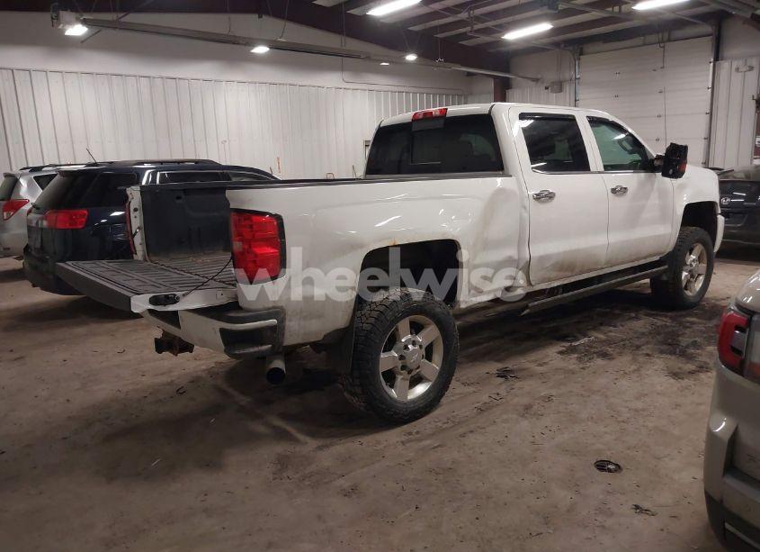 Photo 4 of 2016 Chevrolet Silverado 2500HD HIGH COUNTRY (VIN 1GC1KXE83GF114457)