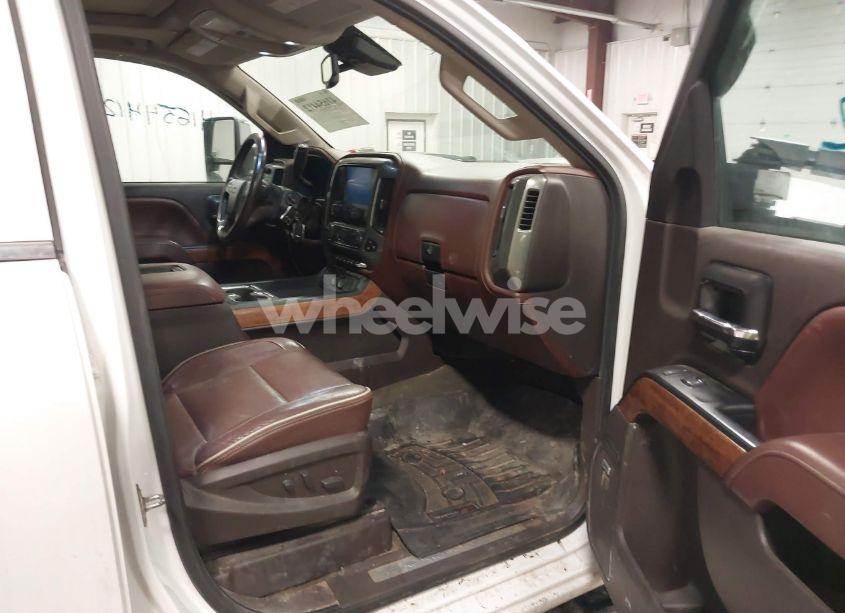 Photo 5 of 2016 Chevrolet Silverado 2500HD HIGH COUNTRY (VIN 1GC1KXE83GF114457)