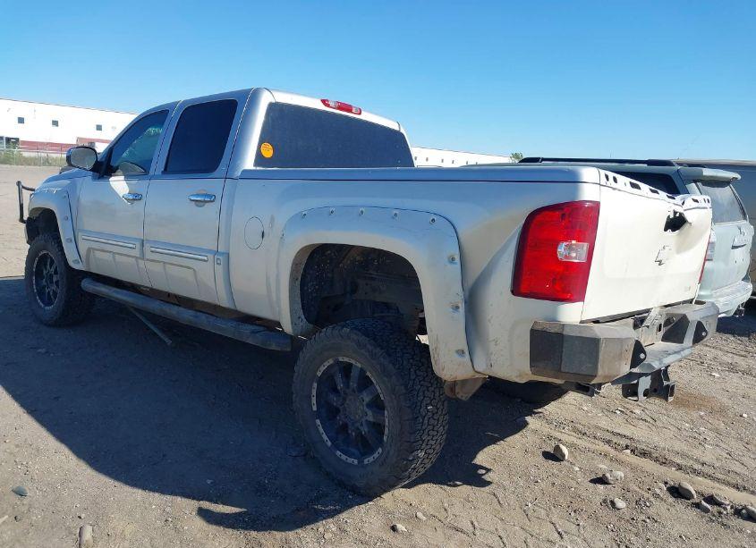 Photo 3 of 2013 Chevrolet Silverado 2500HD LT (VIN 1GC1KXE84DF197389)