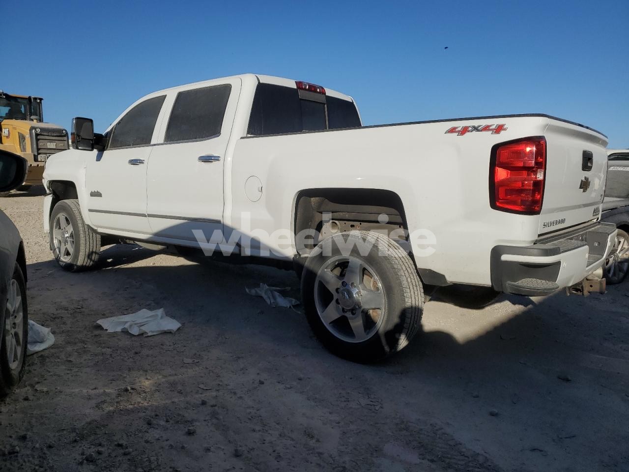 Photo 2 of 2016 CHEVROLET SILVERADO K2500 HIGH COUNTRY (VIN 1GC1KXE84GF243646)