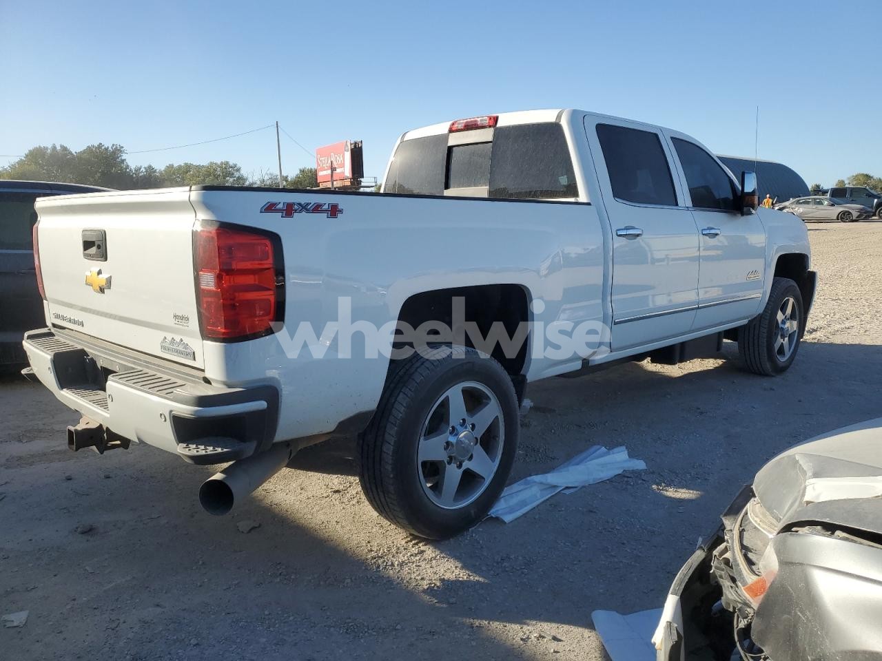 Photo 3 of 2016 CHEVROLET SILVERADO K2500 HIGH COUNTRY (VIN 1GC1KXE84GF243646)