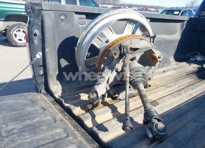 Photo 12 of 2015 Chevrolet Silverado 2500HD HIGH COUNTRY (VIN 1GC1KXE85FF664886)