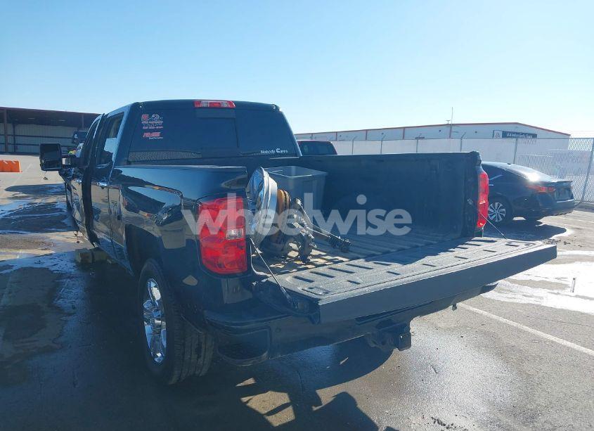 Photo 3 of 2015 Chevrolet Silverado 2500HD HIGH COUNTRY (VIN 1GC1KXE85FF664886)