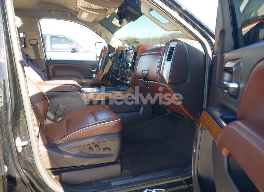 Photo 5 of 2015 Chevrolet Silverado 2500HD HIGH COUNTRY (VIN 1GC1KXE85FF664886)