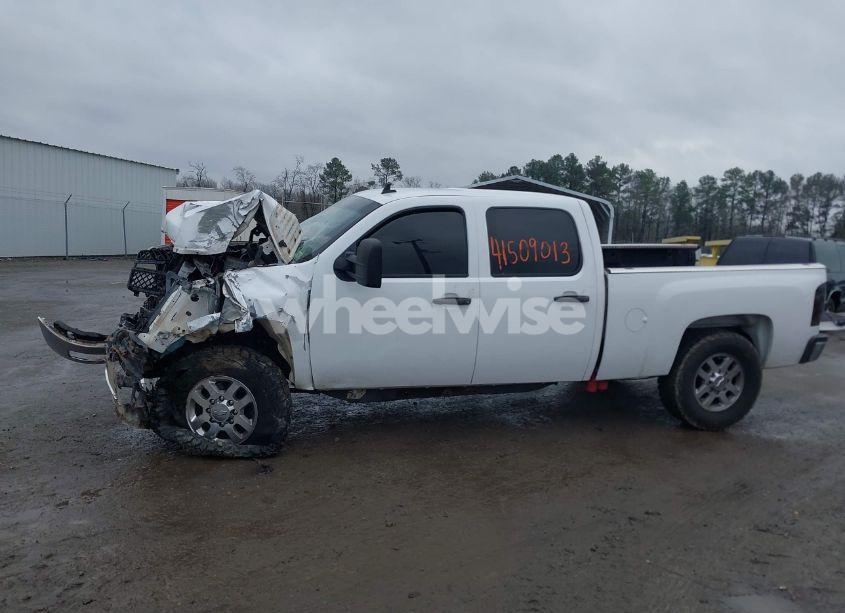 Photo 13 of 2011 Chevrolet Silverado 2500HD LT (VIN 1GC1KXE86BF186651)