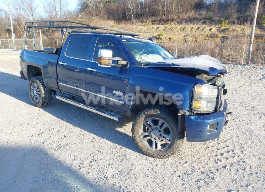 2015 Chevrolet Silverado 2500HD HIGH COUNTRY (VIN 1GC1KXE86FF563162) main photo