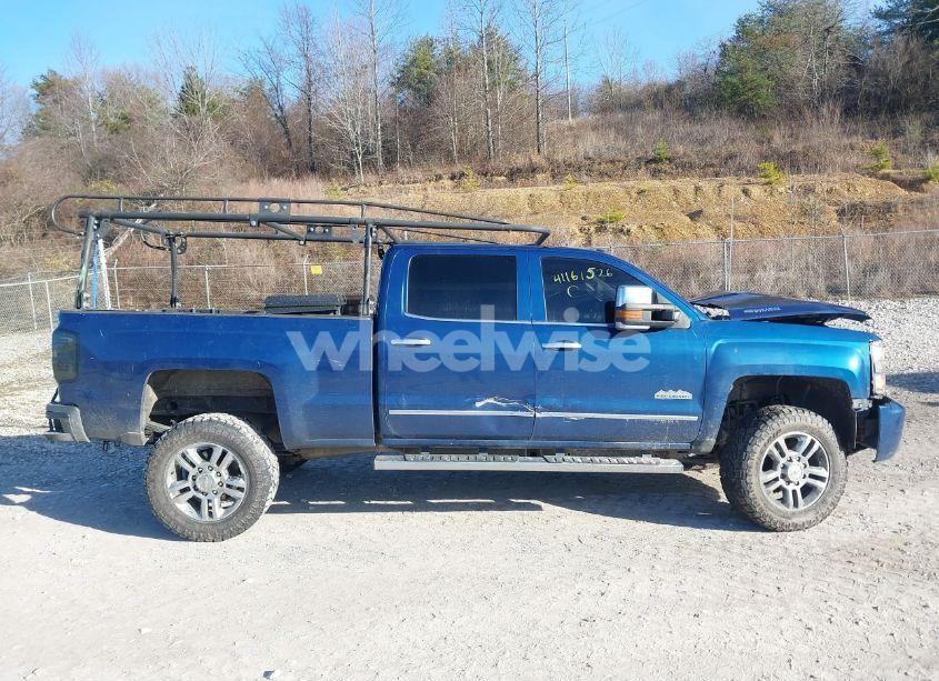 Photo 15 of 2015 Chevrolet Silverado 2500HD HIGH COUNTRY (VIN 1GC1KXE86FF563162)