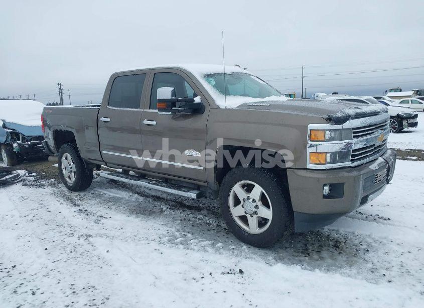 2015 Chevrolet Silverado 2500HD HIGH COUNTRY (VIN 1GC1KXE89FF543780) main photo