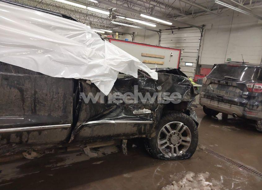 Photo 5 of 2016 Chevrolet Silverado 2500HD HIGH COUNTRY (VIN 1GC1KXE89GF166238)