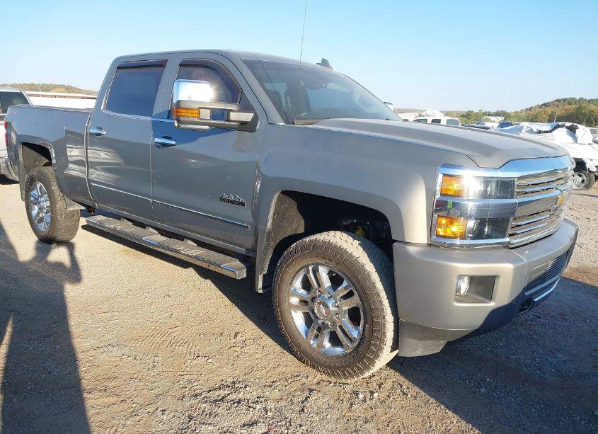 2017 Chevrolet Silverado 2500HD HIGH COUNTRY (VIN 1GC1KXEG0HF191117) main photo