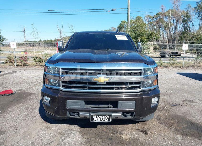 Photo 12 of 2018 Chevrolet Silverado 2500HD HIGH COUNTRY (VIN 1GC1KXEG3JF122475)