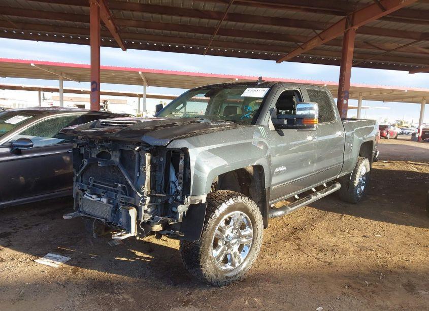 Photo 2 of 2017 Chevrolet Silverado 2500HD HIGH COUNTRY (VIN 1GC1KXEY1HF210508)